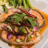 ไก่ย่าง จีระพันธ์ อีสานตำแซ่บ ฮาลาล เหม่งจ๋าย