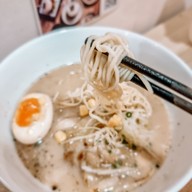 เมนูของร้าน Lust Ramen Ari