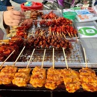 ไก่ย่าง ปากซอยน้องแดง