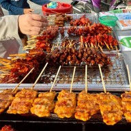 ไก่ย่าง ปากซอยน้องแดง