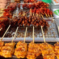 ไก่ย่าง ปากซอยน้องแดง