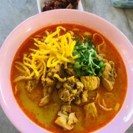 ศิริพรข้าวซอยไก่