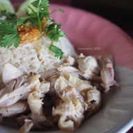 เมนูของร้าน ก๋วยเตี๋ยวโบราณ แม่จารึก
