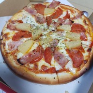 เมนูของร้าน Sunshine Pizza 😋 very delicious with the best cheese สุขสวัสดิ์