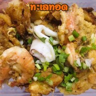 ข้าวหมูทอด+ข้าวปลาแกะพี่แสตมป์&น้องสโนว์