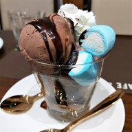 เมนูของร้าน CHOM Cafe & Restaurant