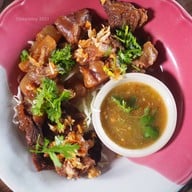 เมนูของร้าน ก๋วยเตี๋ยวโบราณ แม่จารึก