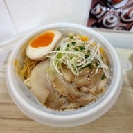 เมนูของร้าน Lust Ramen Ari