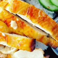 NoirNoir นัวนัว สุทธิสาร