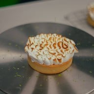 NINE PASTRY (Croissaint Sourdough Cake) อโศก