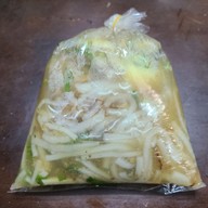 ก๋วยจั๊บเจ๊ตี๋ ข้างตองหนึ่ง