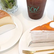 นพ คาเฟ่แอนด์บิสโทร บ้านดงม่อนกระทิง