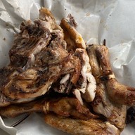 เมนูของร้าน กุหลาบดอกใหม่ บายนิวไก่ย่างบัวตอง