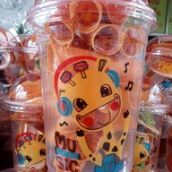 ร้านปารวตี ขนมเบื้อง ถังแตกหน้าโรงเรียนบุญวาทย์วิทยาลัย มีสาขาเดียวของจังหวัดลำปาง