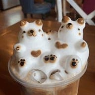 Bear Hug Cafe'