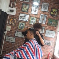 Guynu Barber Shop ถนนนราธิวาสศรีนครินทร์ ซอย 1