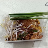 เมนูของร้าน ผัดไทใจแตก