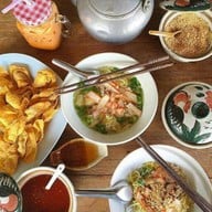 บะหมี่เกี๊ยวสะพานดำ