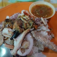 เมนูของร้าน ร้านเจ้อี๊ดริมน้ำ
