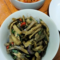 เมนูของร้าน บ้านน้ำเงี้ยว มบ.พฤกษาวิลล์80