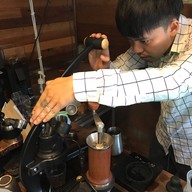 BLACK DRIP Cafe & Bar