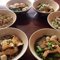 หนิง ก๋วยเตี๋ยวเรือ