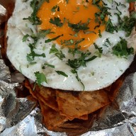 Cholos Tacos อโศก