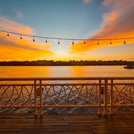 ท่าใคลซีฟู๊ด