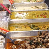 ข้าวแกงเจ๊จันทร์ เจ้าเก่า