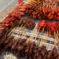 ไก่ย่าง ปากซอยน้องแดง