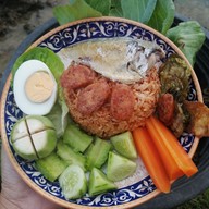 ข้าวคลุกน้ำพริกบ้านนิวตรอน