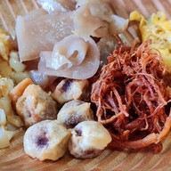 วรัญ-ยา ขนมไทยมงคล