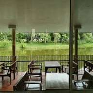 ภูผาผึ้งรีสอร์ท