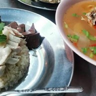 ข้าวมันไก่ตอนโกเต้ สาขาหน้าโตโยต้าอ้อมใหญ่☎️ 0983837782 อ้อมใหญ่