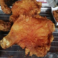 ไก่ทอดหาดใหญ่ข้าง7-11บ้านนาเก่า