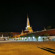 หลาดหน้าพระธาตุ
