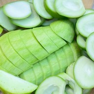 ผลไม้สด ดอง ฟ้าใส