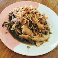 ร้านตำแซ่บนาก่วม(พี่เบญ)