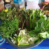 ร้านตำแซ่บนาก่วม(พี่เบญ)