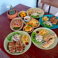 สเต็กกลางซอย