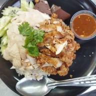 ข้าวมันไก่ตอนโกเต้ สาขาหน้าโตโยต้าอ้อมใหญ่☎️ 0983837782 อ้อมใหญ่