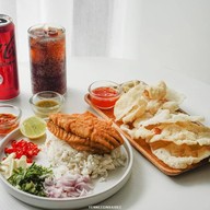 นิลทิมพง ข้าวปลาทอด ข้าวแมวกะพง (NinTimPong Deep Fried Fish - Charoen Krung 63) เจริญกรุง63