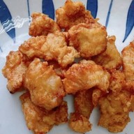 สถานีข้าวกล่อง+ไก่ทอดหมูทอด @