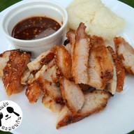 เมนูของร้าน ส้มตำเจ๊แดงสามย่าน ต้นตำหรับ