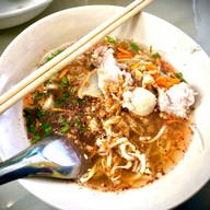 ข้าวหมูทอดลุงชัย
