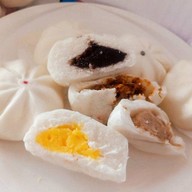 ลุงจาปาโก๋ อาคาร QS มหาวิทยาลัยนเรศวร