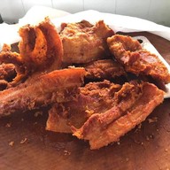 ข้าวหมูทอดลุงชัย