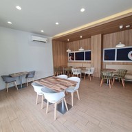 บรรยากาศ Cofee Journey ปั๊มเอสโซ่ เลียบทางด่วน (CDC)