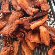 ข้าวหมูทอดลุงชัย