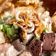 ก๋วยจั๊บนอกเมือง